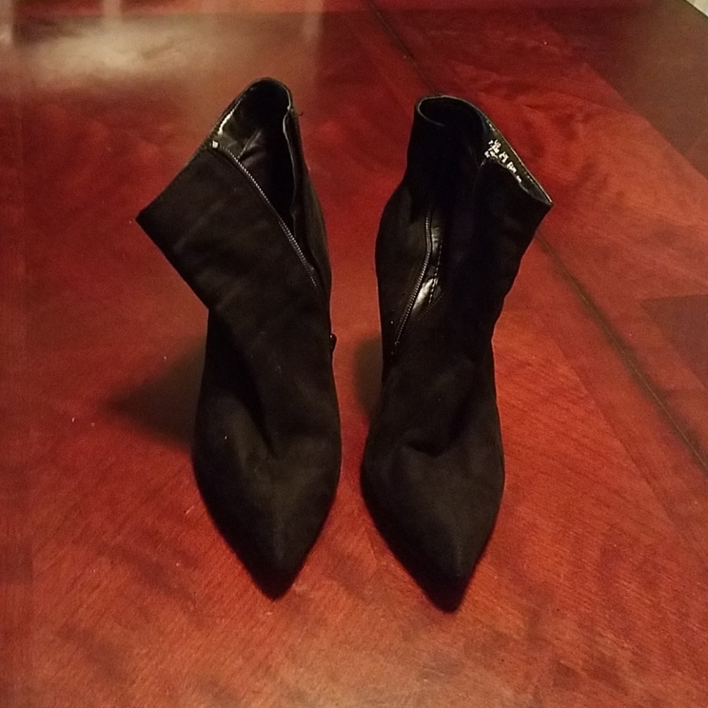 Women's velour black ankle boots